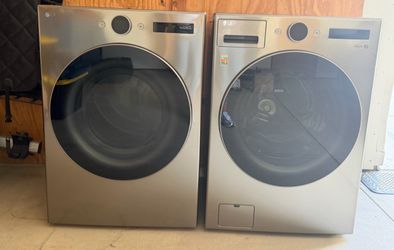 LG Front Load Washer & Dryer Set