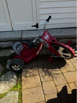 Radio Flyer Deluxe Big Tricycle