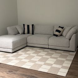 Dayna 4-piece Fabric Modular Sectional - Like New 