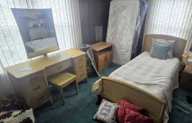 Bed and Desk - VINTAGE - Mid Century - MODERN