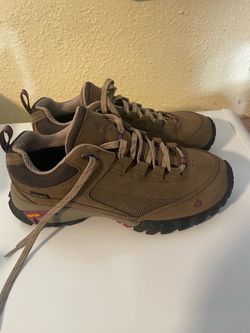 Vasque hiking shoes