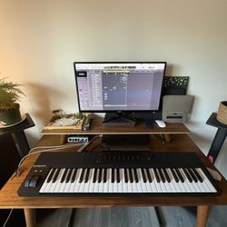 Native Instruments A61 Keyboard 