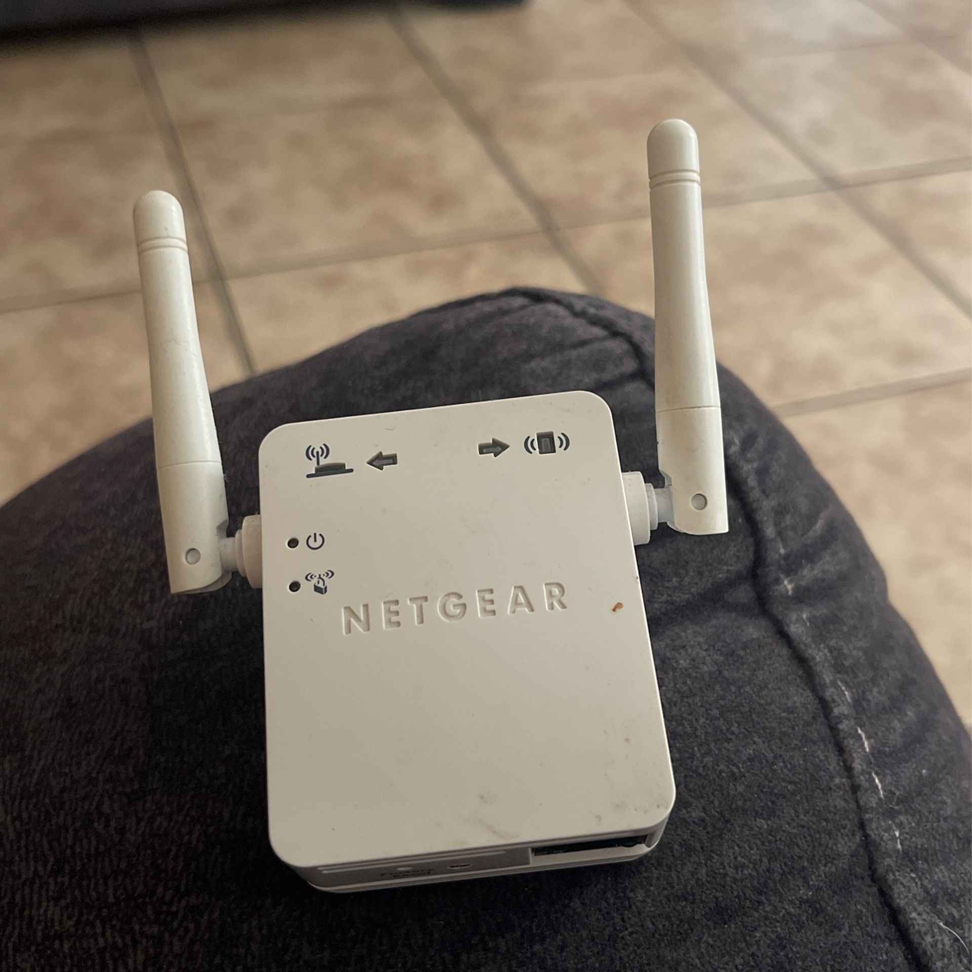 NETGEAR Extender 