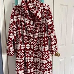 vera bradley plush belted/hooded robe L/XL-$25