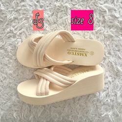 🆕Size 8 Beige Foam Wedge Thong Sandal