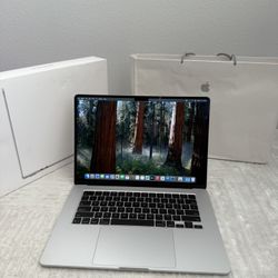 Macbook Air M4 15inch 16/512gb