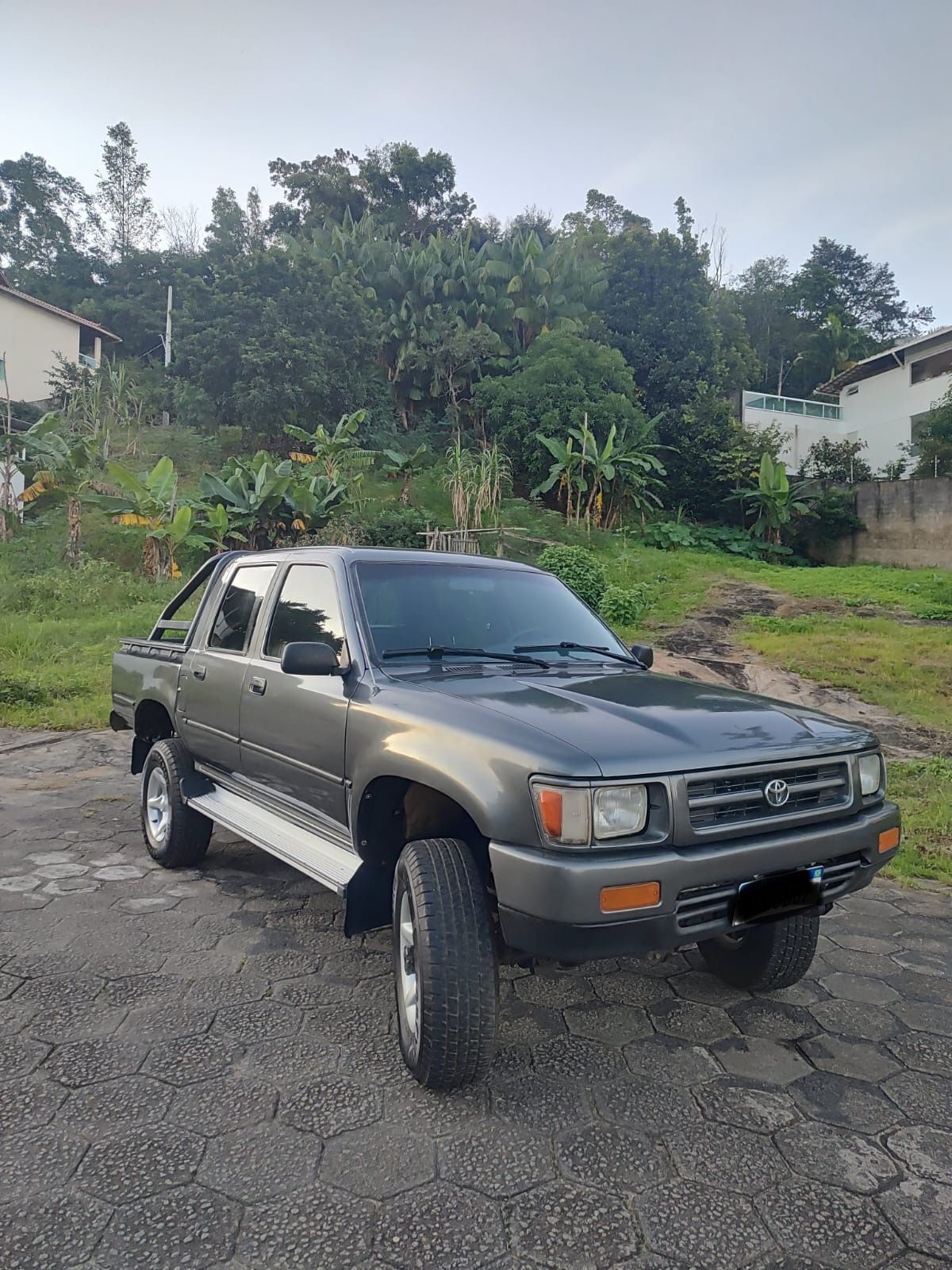 1995 TOYOTA HILUX