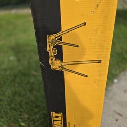 DEWALT
15.4 lbs. Heavy Duty Work Stand with Miter Saw Mounting Brackets