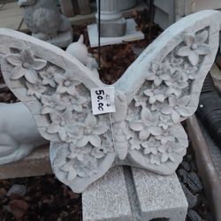 Garden Concrete Statue Butterfly 11x12 Inch