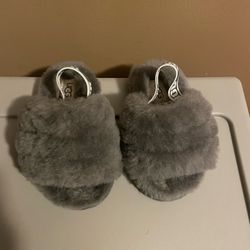 USED 🌻TODDLER GIRL UGGS🌻SIZE 6