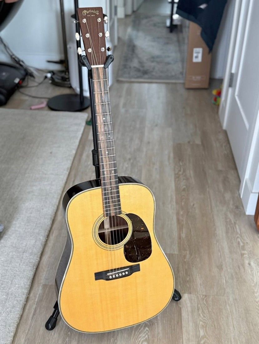 Martin-HD-28 