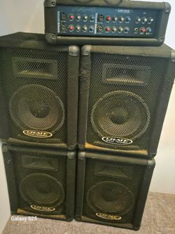 Crate Pro Audio PA-4 Mixer with 4 Speakers
