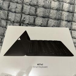 iPad Smart Keyboard