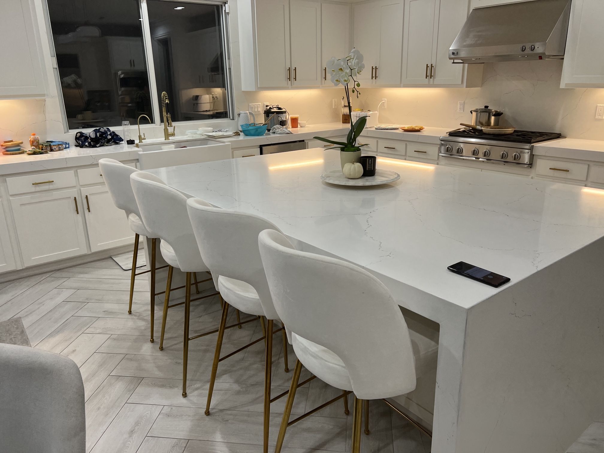 High Bar Stool- White Velvet