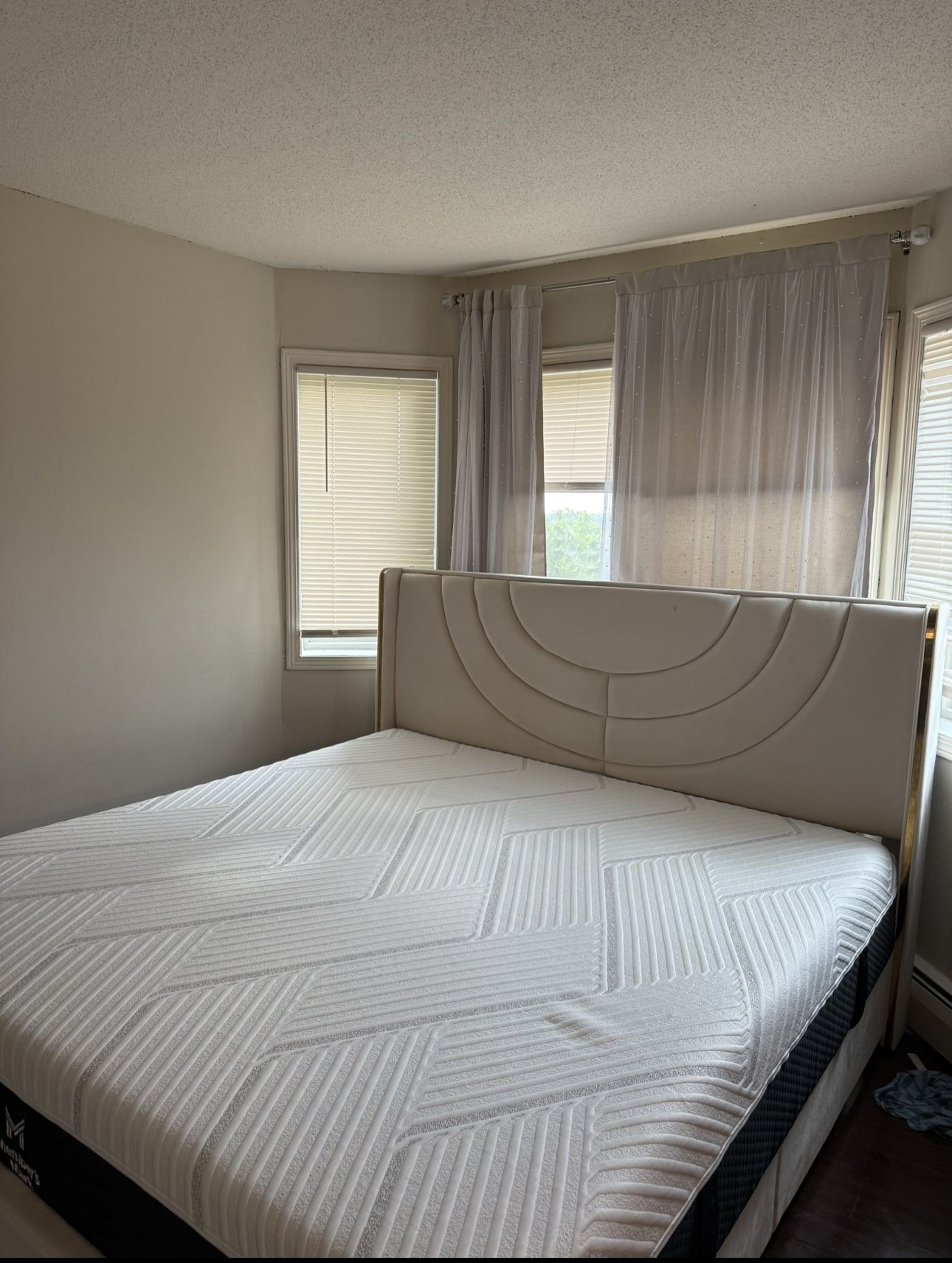 King Bed with Mattress