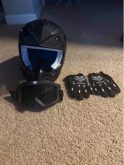 Motorcycle helmet