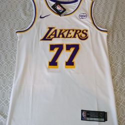 Luka Doncic Los Angeles Lakers Men's Small Stitched Jersey 