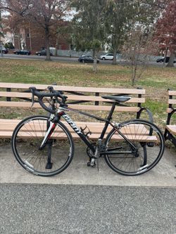 Giant Defy 5 – XS Size 🚴‍♂️