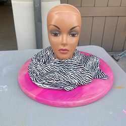 Fashionista cake pop stand