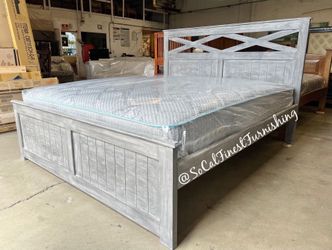 King Bed With Mattress
