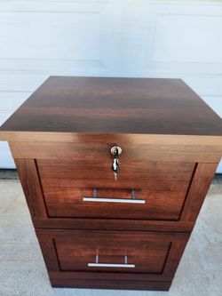 File Cabinet with  Keys.