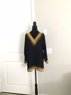  Large  Stunning black mini dress 