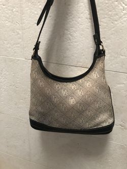 Dooney Bourke handbag... navy