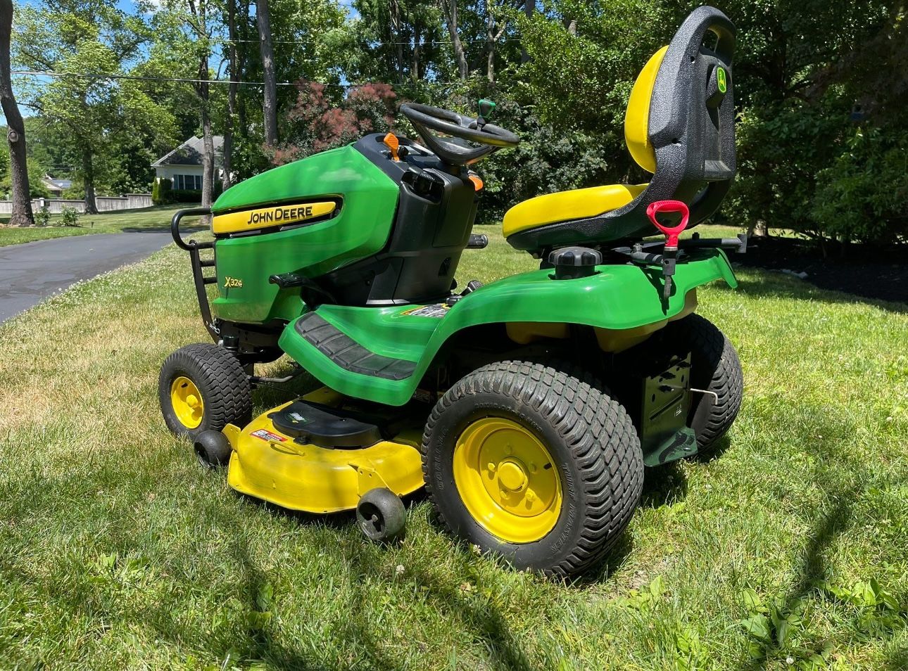 X325 John Deere Tractor With Snow Plow