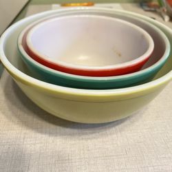 Set of 3 Vintage Pyrex Primary Color Nesting Glass Mixing Bowls 402 403 404