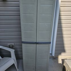 Keter Outdoor Storage Cabinet