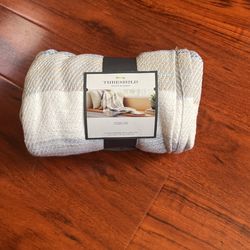 100% Cotton throw