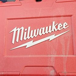 Milwaukee M18 Red Lithium Drill Set