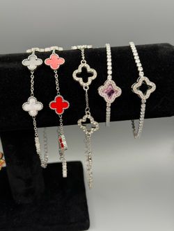 CLOVER BRACELETS
