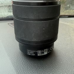 Sony FE 28-70mm f/3.5-5.6 OSS Lens (SEL2870) for Most a7-Series Cameras, Filter Kit, Cap Keeper,