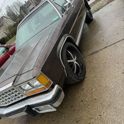 1985 Ford Ltd Crown Victoria