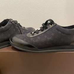 Louis Vuitton Sneaker Women 39