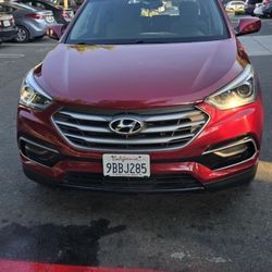 2017 Hunday Santafe. 