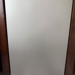 Frigidaire Compact Refrigerator 4.2 Cu