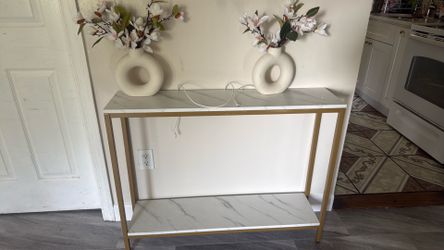 Marble Console