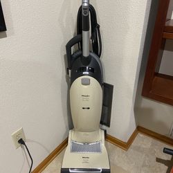 Miele Vacuum Cleanerm