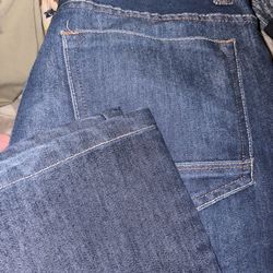 Like new. Mens 32x32 jean