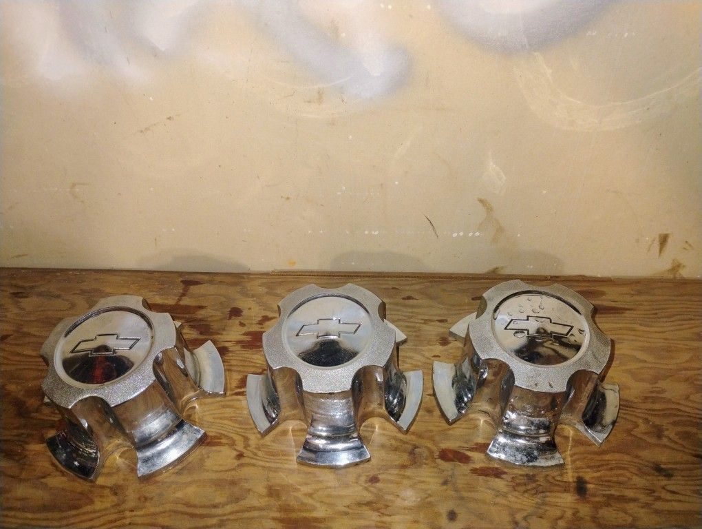 Chevy OEM Ralley Hub Caps