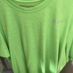  Nike Shirts L-Xl $30 Each Obo