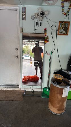 Mirror Exercise Machine