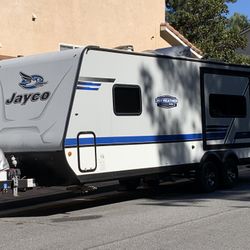 Jay Feather 25’ 2018 Orig Owner Jayco 
