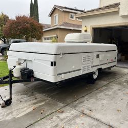 2001 Coleman Camper 