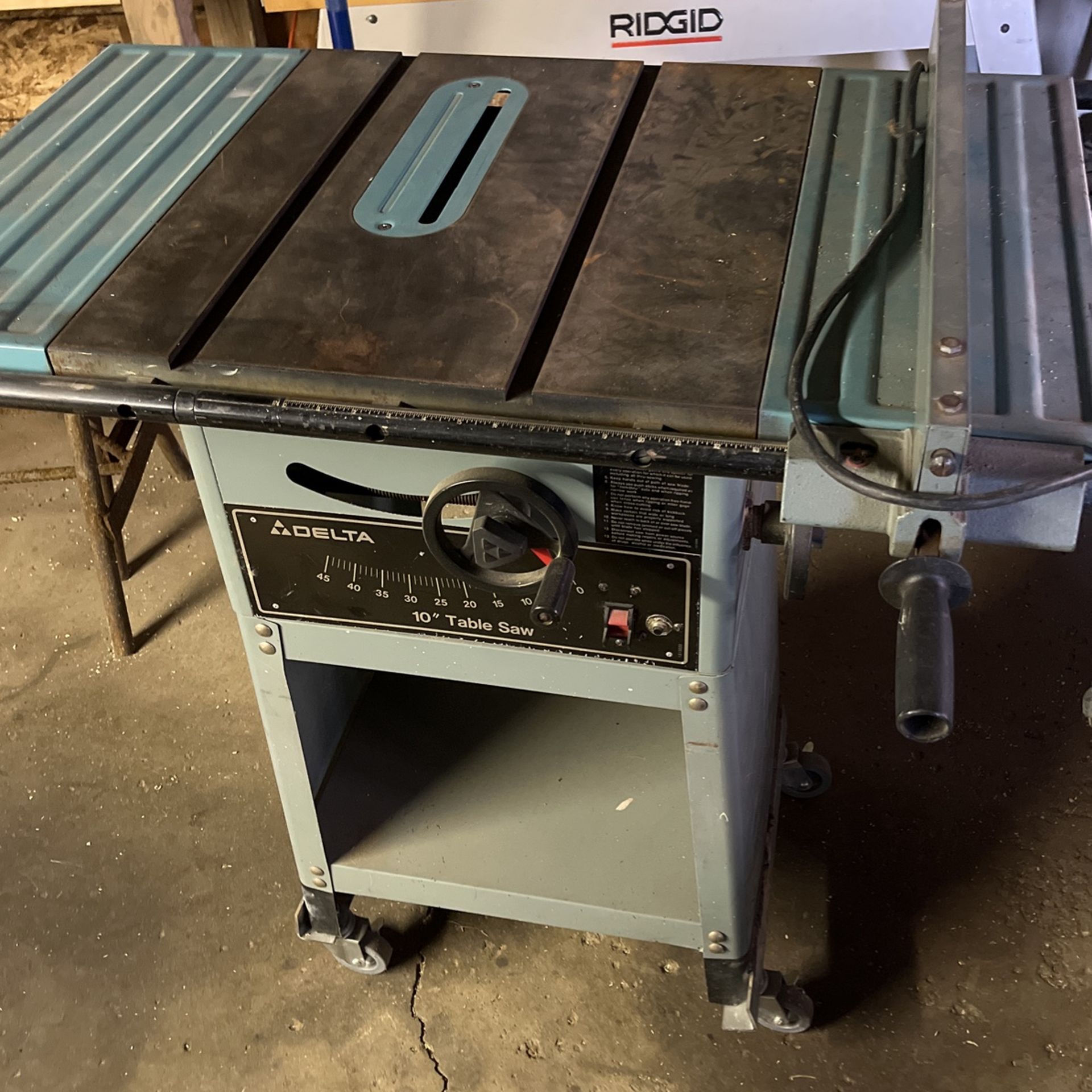 Delta 10 In Table Saw 