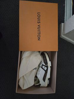 LV trainer shoes