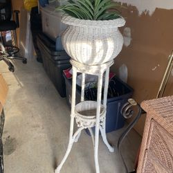 Wicker Plant Stand