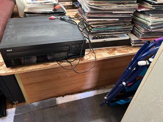 LDR600 RCA Laser Disc player/movies